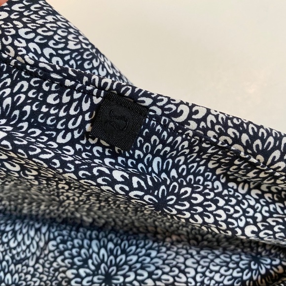 Lululemon Boxy Floral Tee - Picture 4 of 4